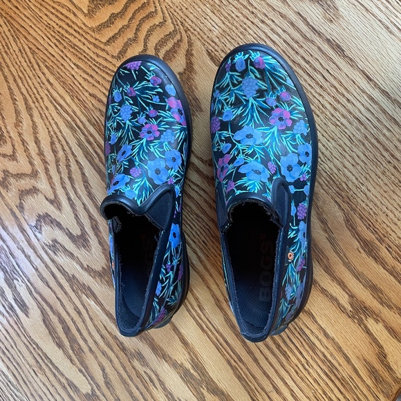 Bogs Waterproof Shoes - Fit Like Size 10 Womens - Picture 2 of 8